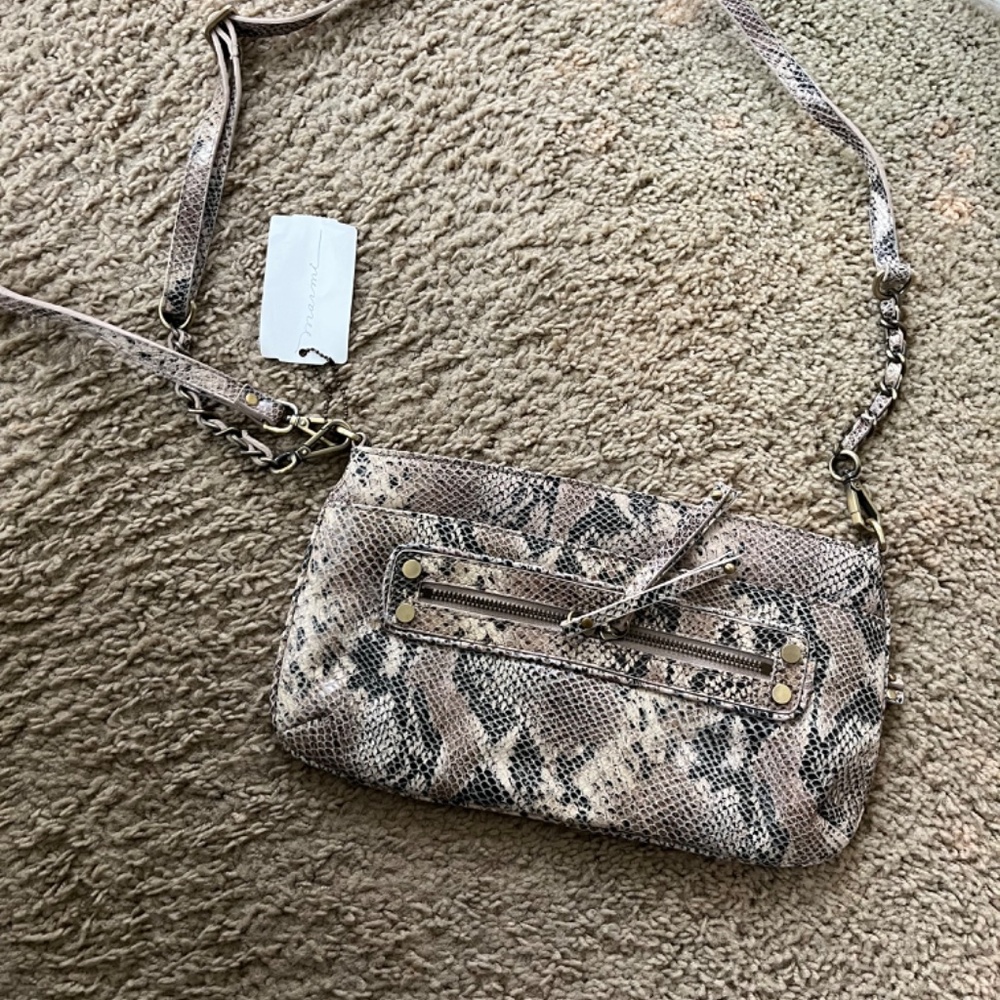 Chez by Cheryl Nat Python Handbag - Picture 7 of 7